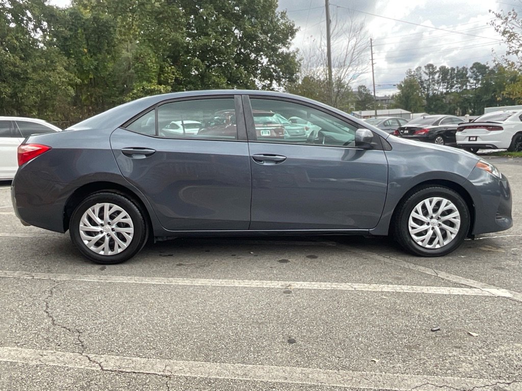 2019 Toyota Corolla XLE XSE photo 4