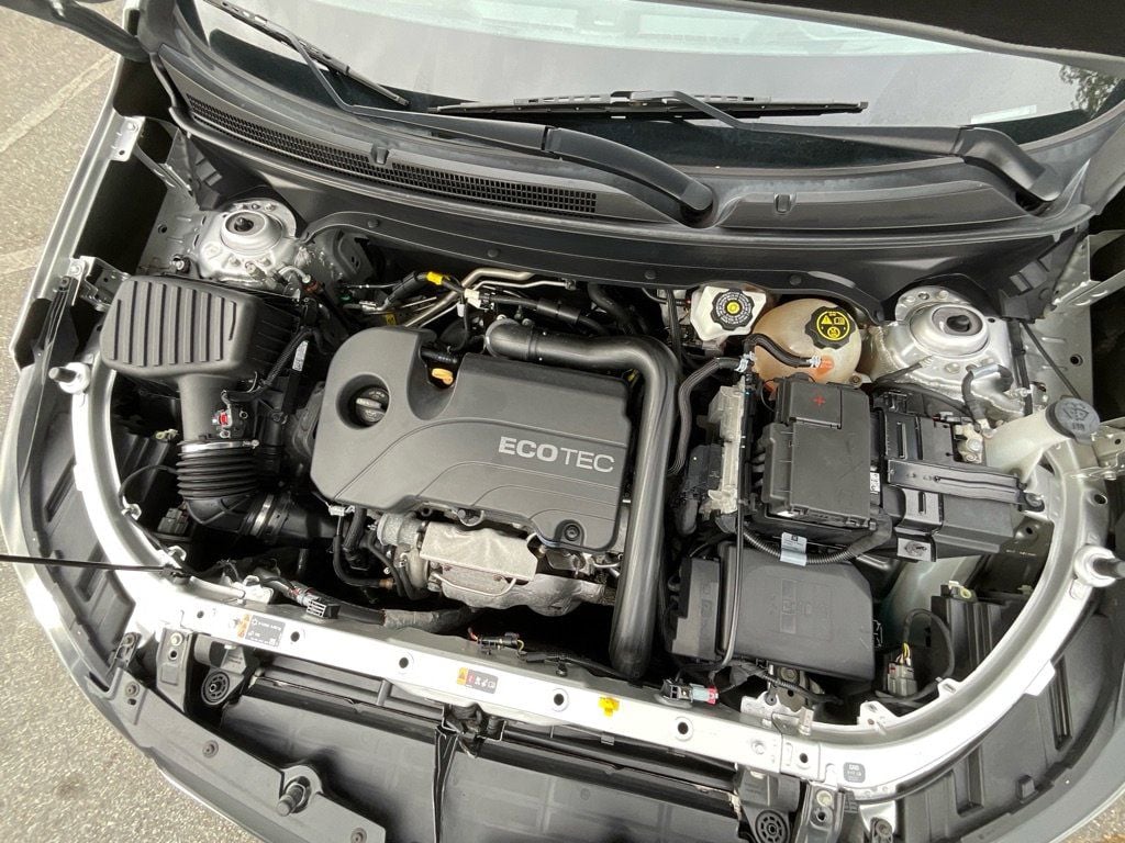 2020 Chevrolet Equinox LT - Photo 13