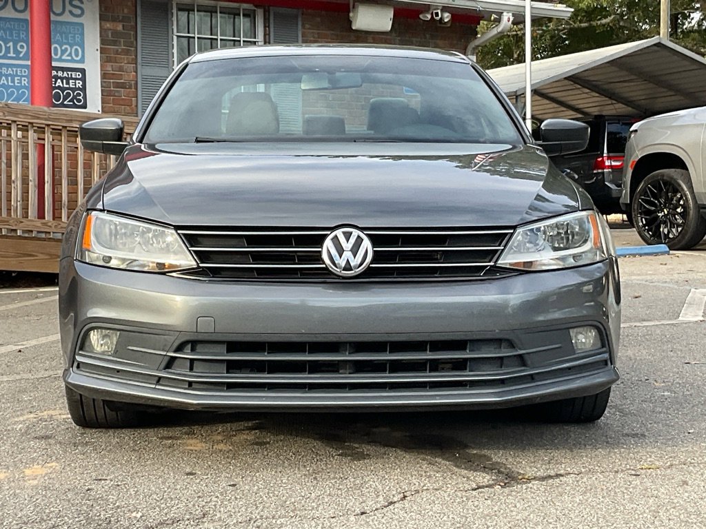 2016 Volkswagen Jetta 1.8T Sport photo 2