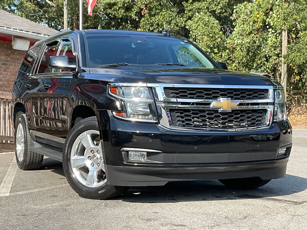 2016 Chevrolet Tahoe LT photo 3