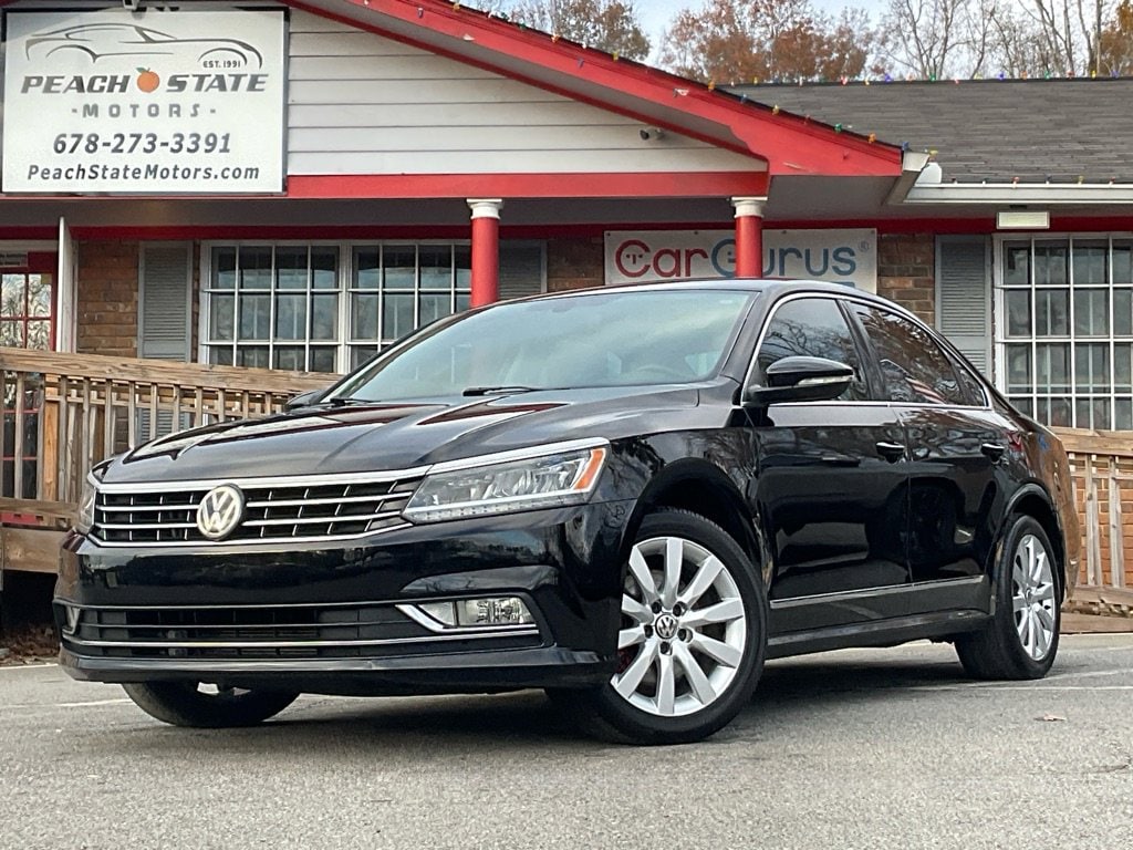 2016 Volkswagen Passat SE's photo