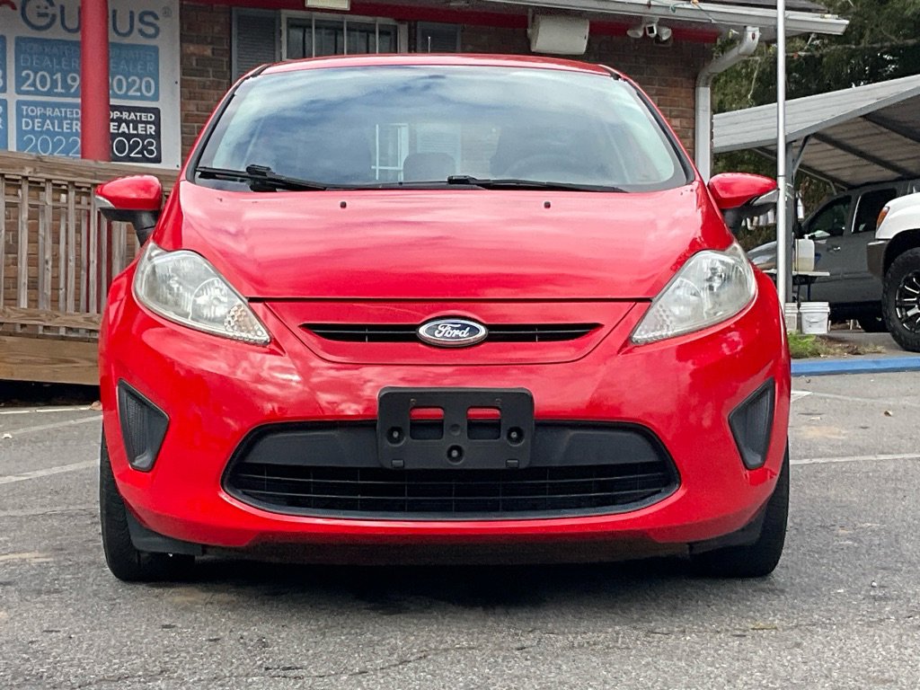 2013 Ford Fiesta SE photo 2