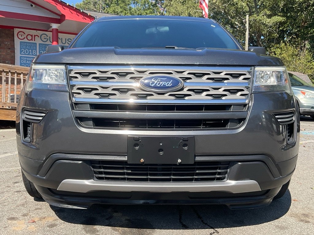 2018 Ford Explorer XLT photo 2