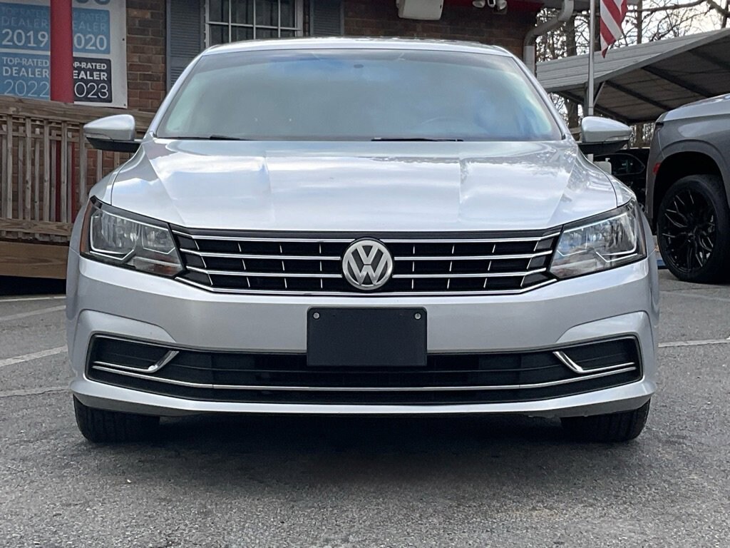 Used 2016 Volkswagen Passat 1.8T SE Sedan