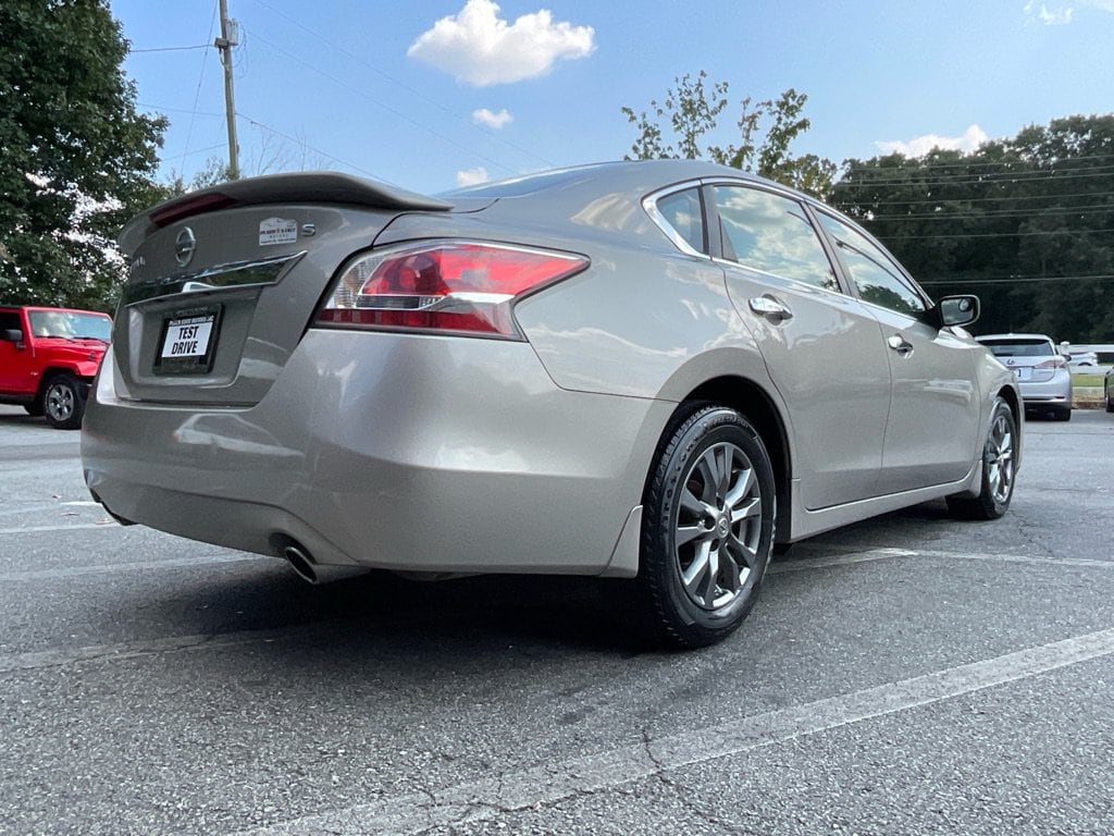 Used 2015 Nissan Altima 2.5 S 4dr Car