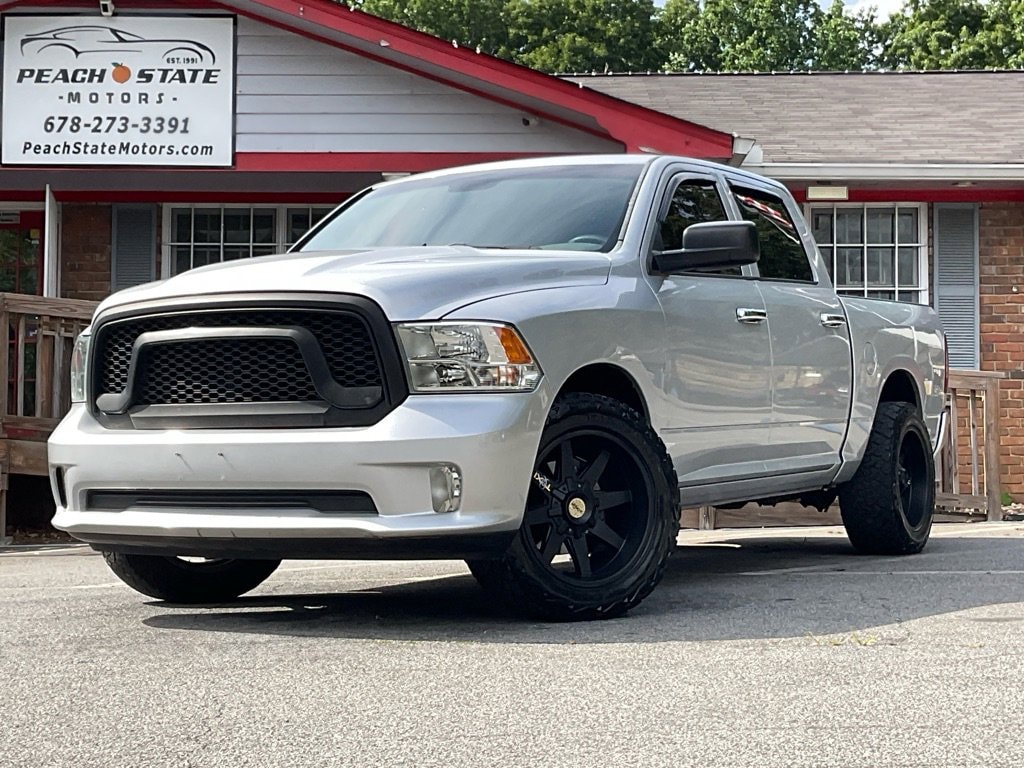 2014 RAM 1500 Express Crew Cab's photo
