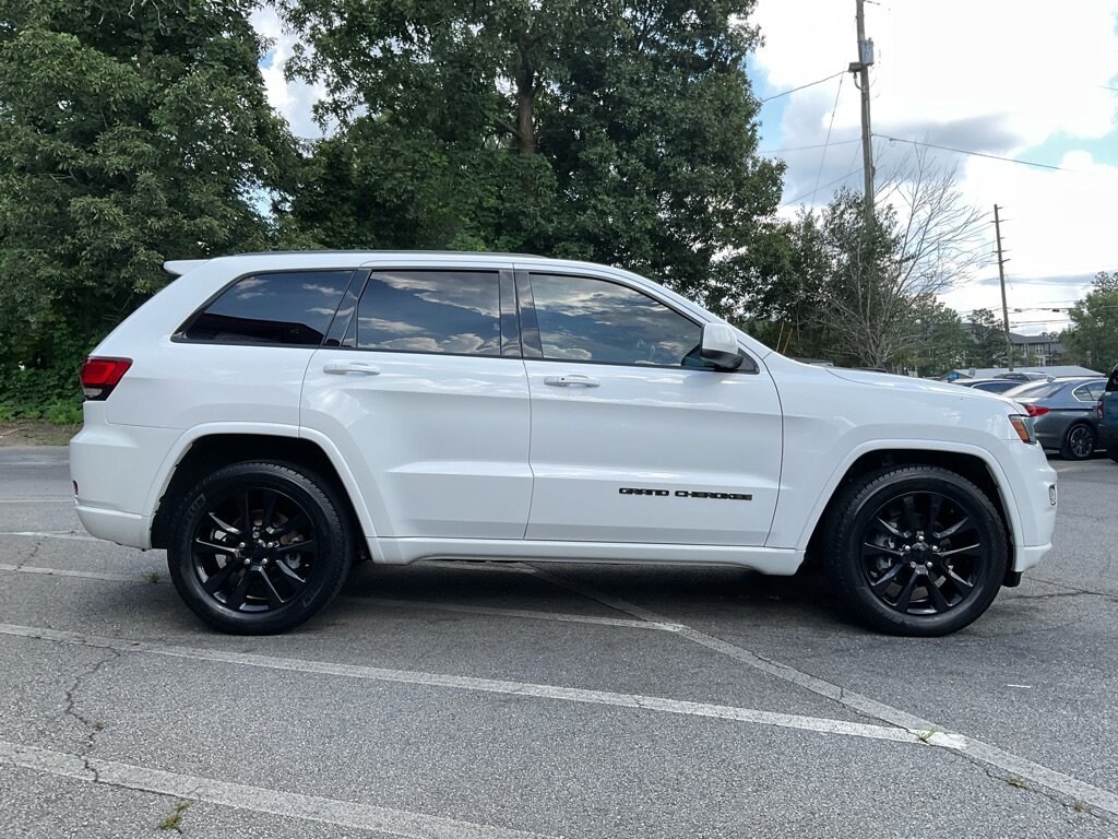 Used 2019 Jeep Grand Cherokee Altitude Sport Utility