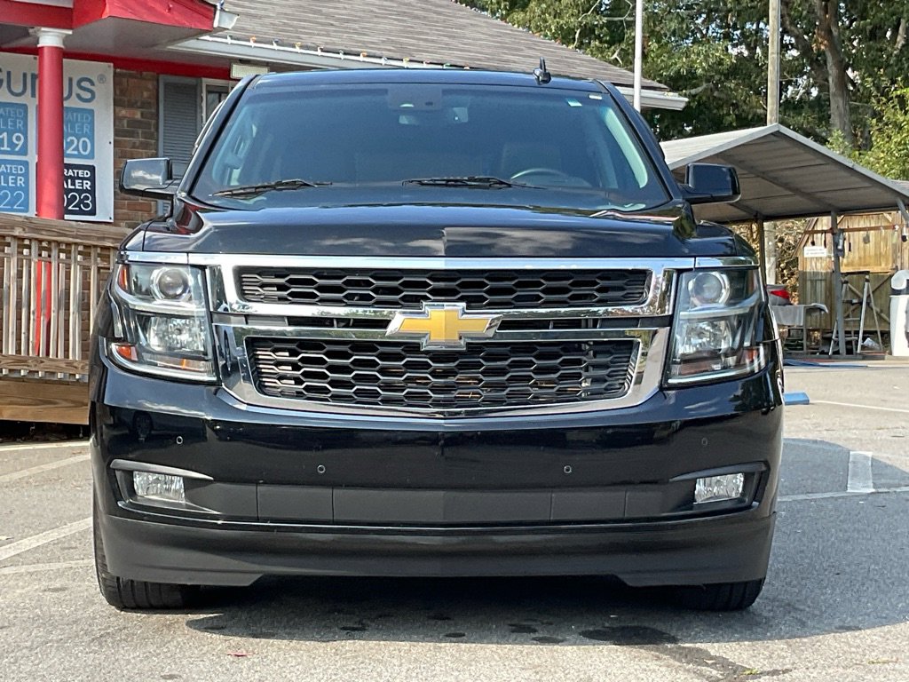 2016 Chevrolet Tahoe LT photo 2