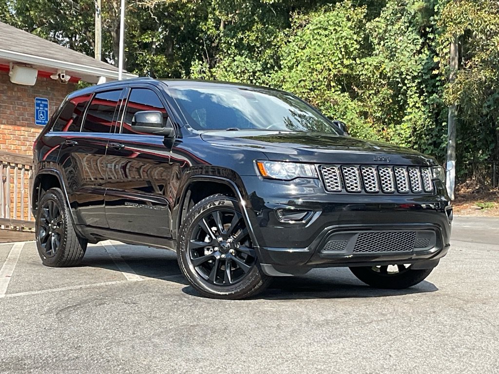 Used 2018 Jeep Grand Cherokee Altitude Sport Utility
