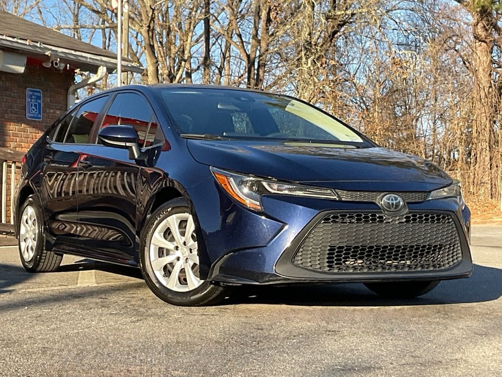 Used 2020 Toyota Corolla LE Sedan