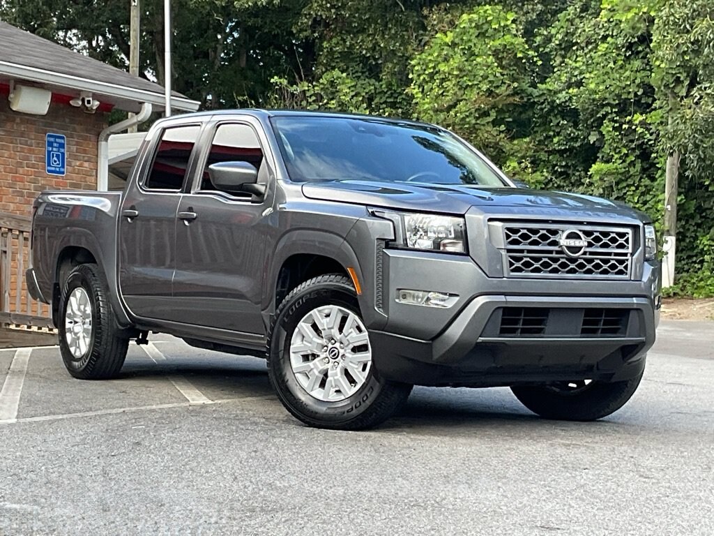 Used 2022 Nissan Frontier SV Crew Cab Pickup