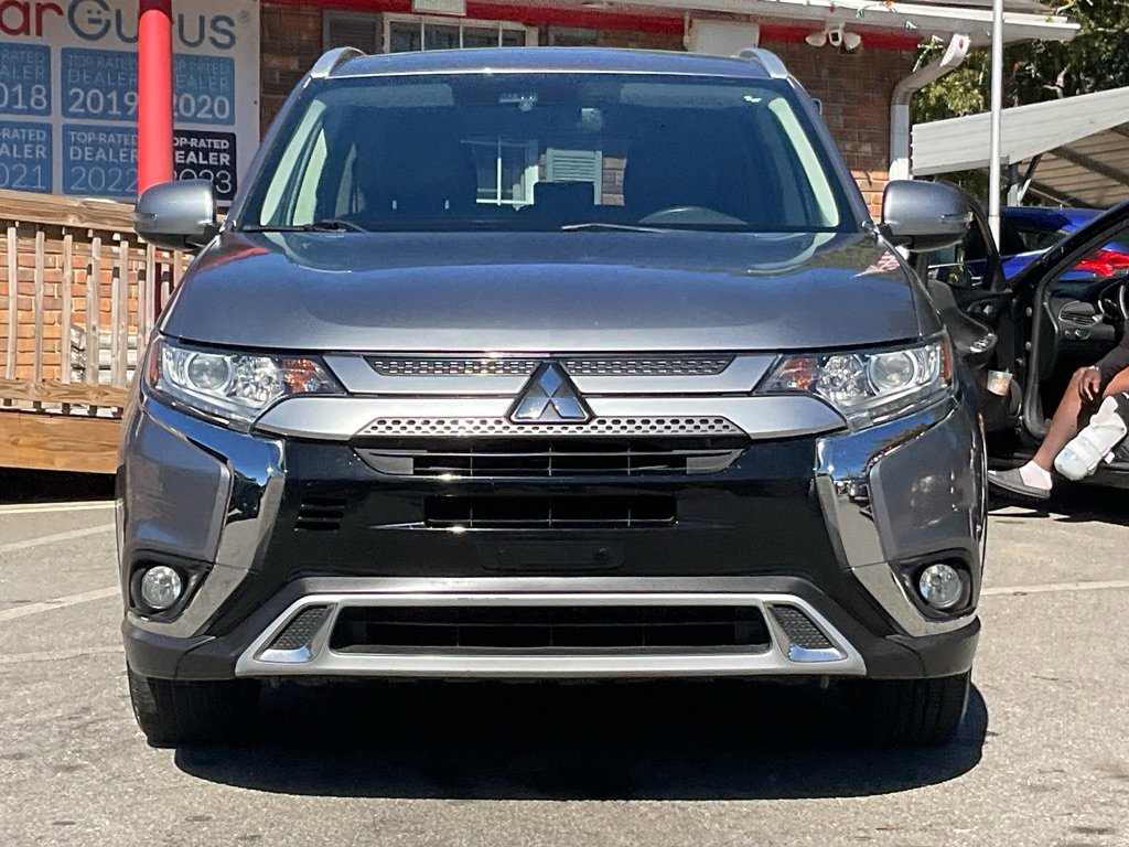 2020 Mitsubishi Outlander SEL photo 2