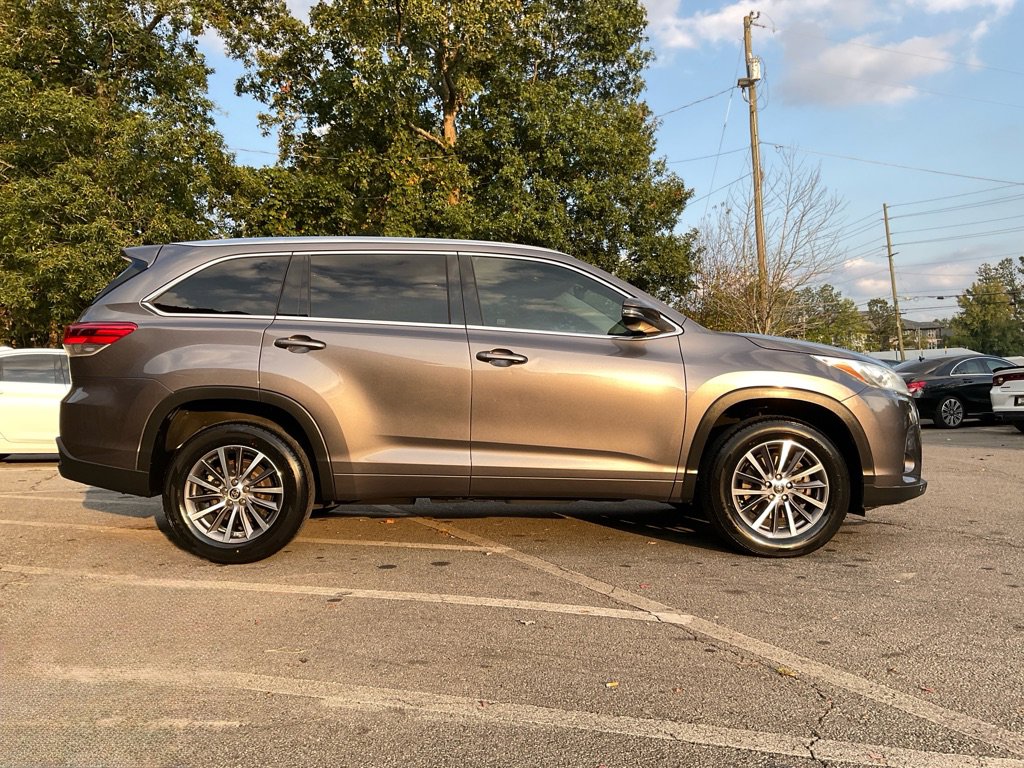 2017 Toyota Highlander XLE photo 4