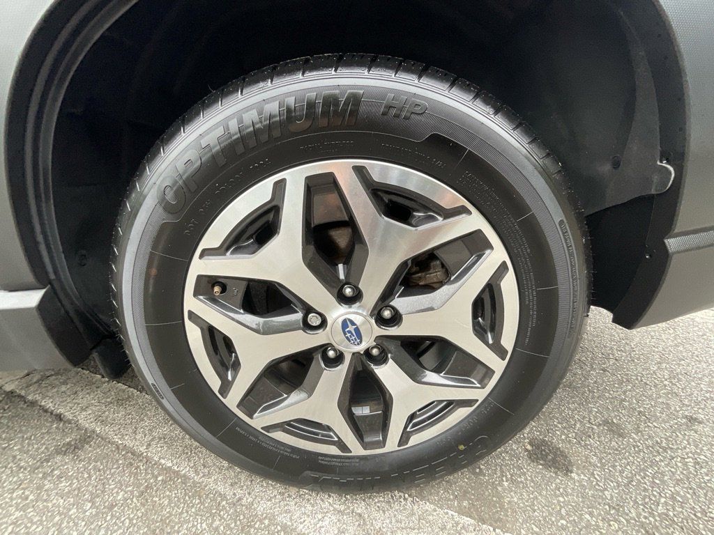2021 Subaru Forester Premium - Photo 12