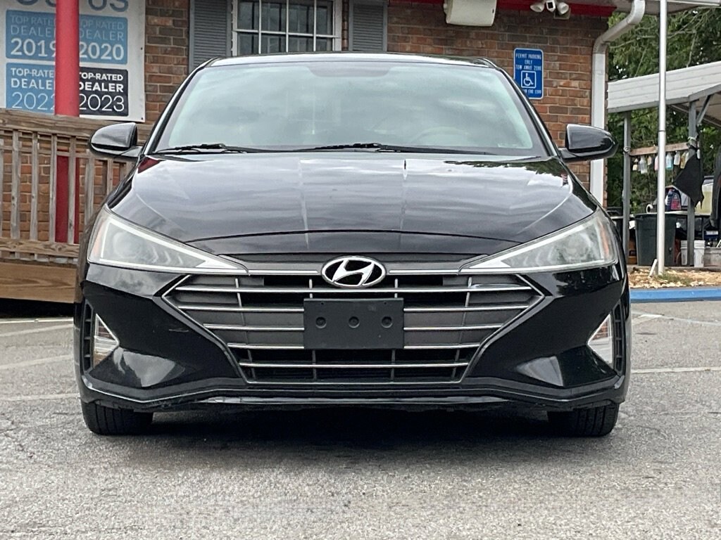 Used 2019 Hyundai Elantra SE SE Auto