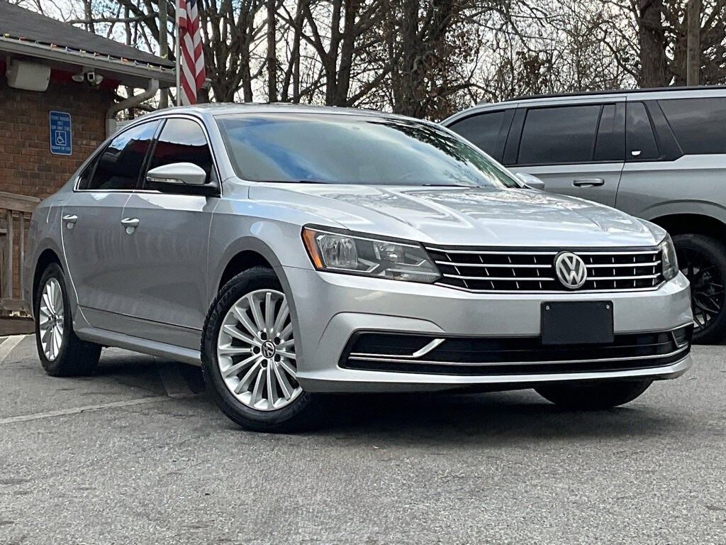 Used 2016 Volkswagen Passat 1.8T SE Sedan