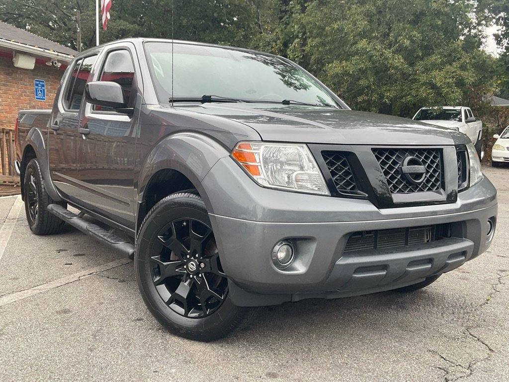 2019 Nissan Frontier SV photo 3