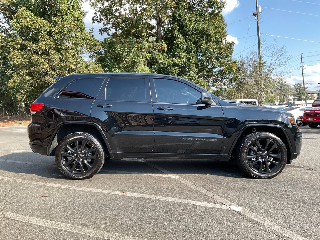 Used 2018 Jeep Grand Cherokee Altitude Sport Utility