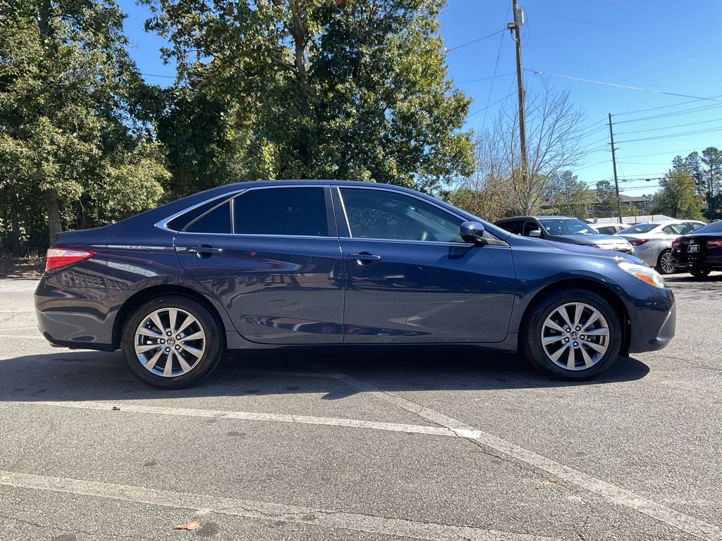 2017 Toyota Camry XLE XSE photo 3