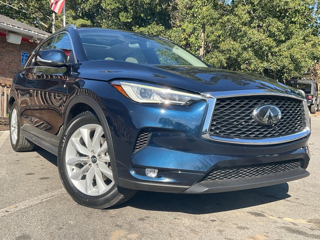 2019 Infiniti QX50 Luxe photo 3