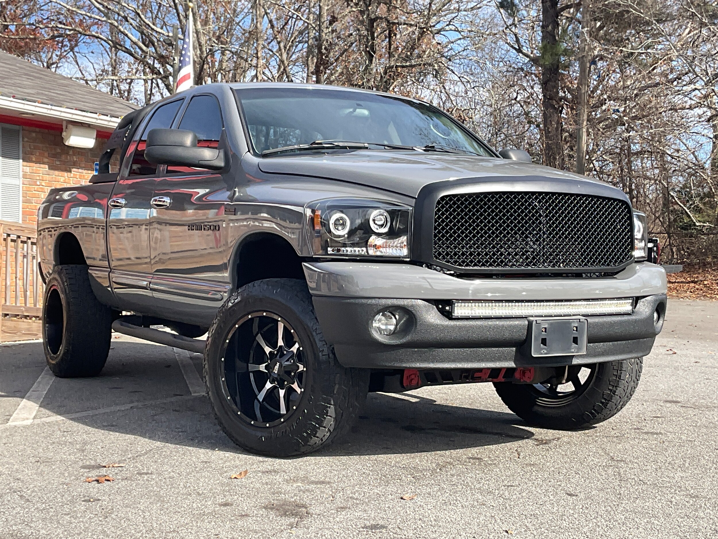 2007 Dodge Ram SLT photo 3