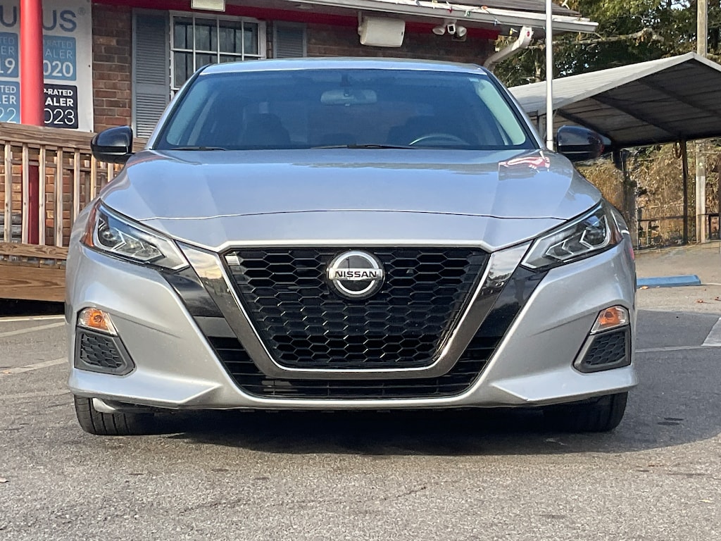 Used 2019 Nissan Altima 2.5 SR Sedan