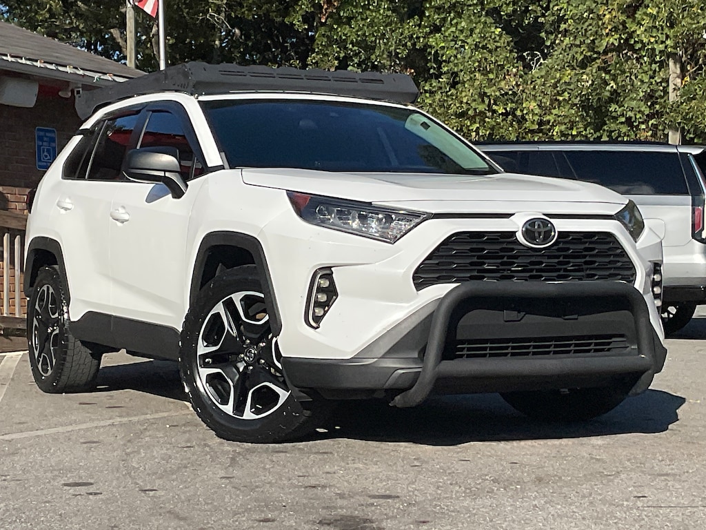 Used 2020 Toyota RAV4 LE SUV