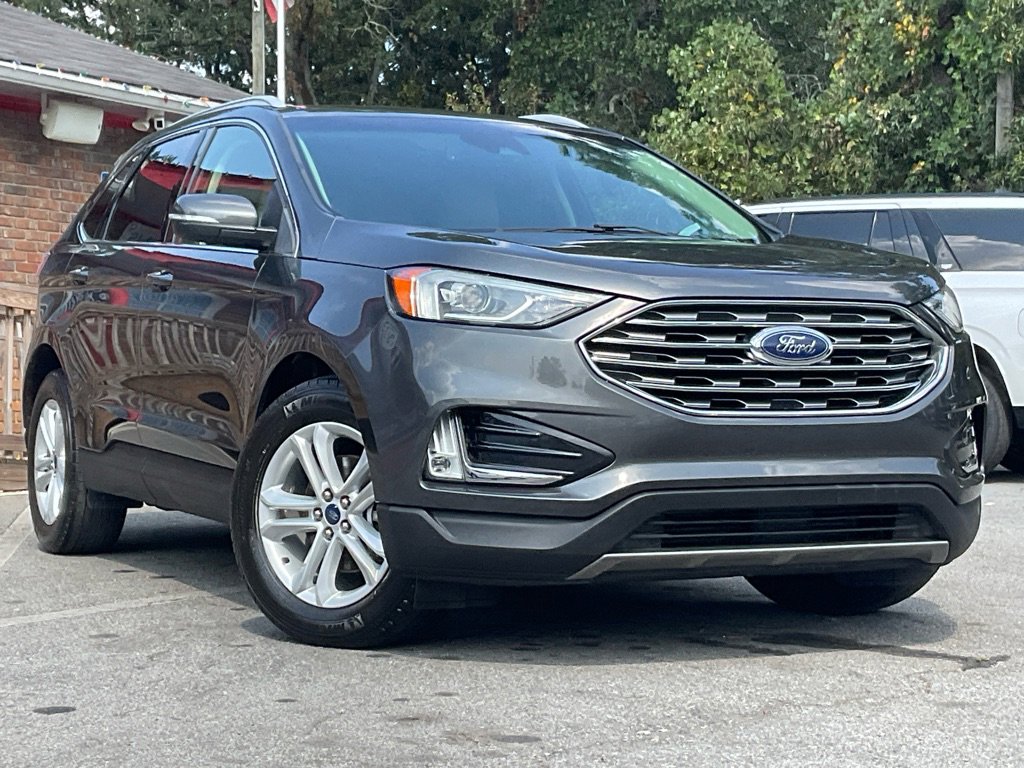 2020 Ford Edge SEL photo 3