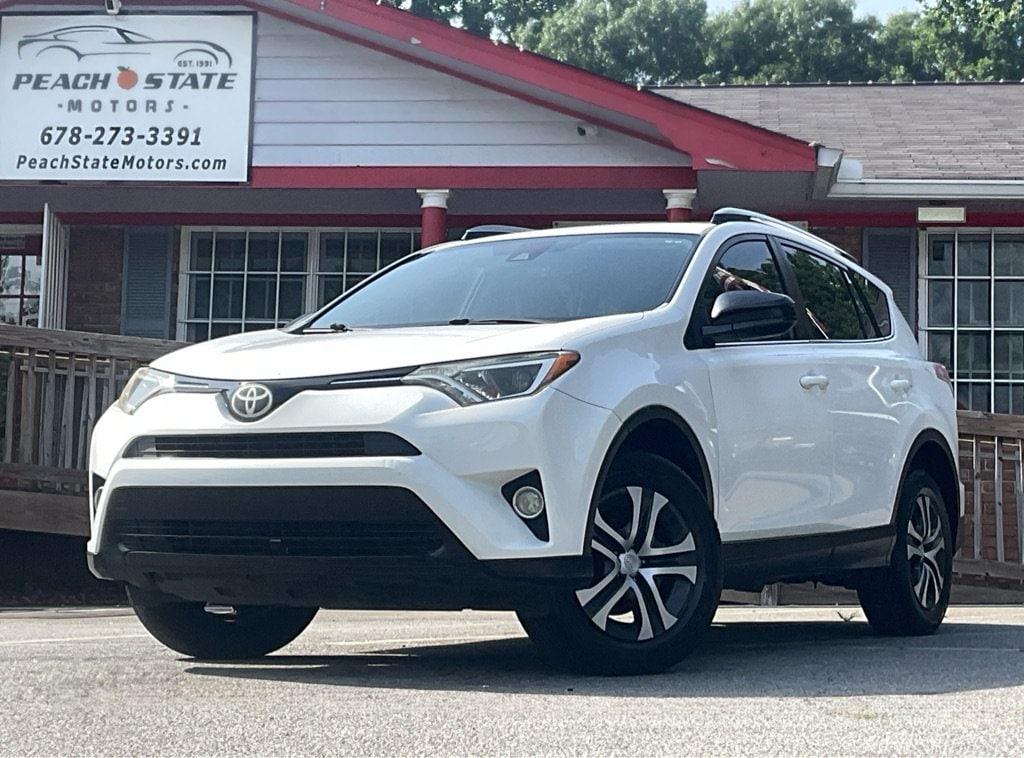 Used 2017 Toyota RAV4 LE LE FWD