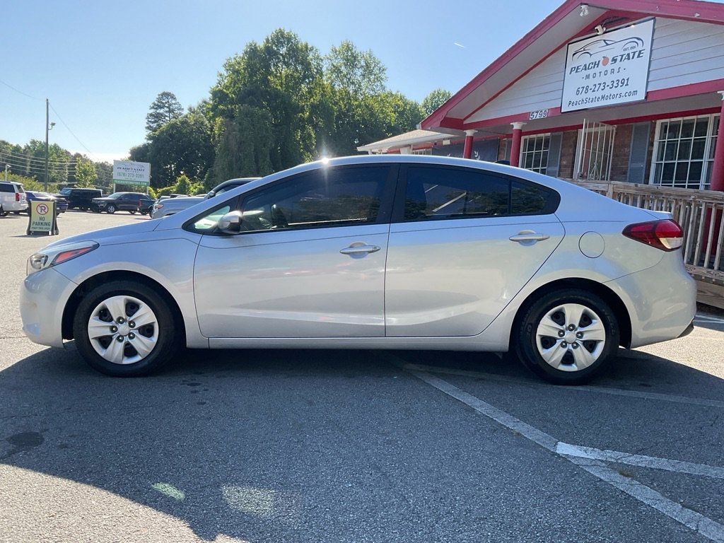2017 Kia Forte LX - Photo 8
