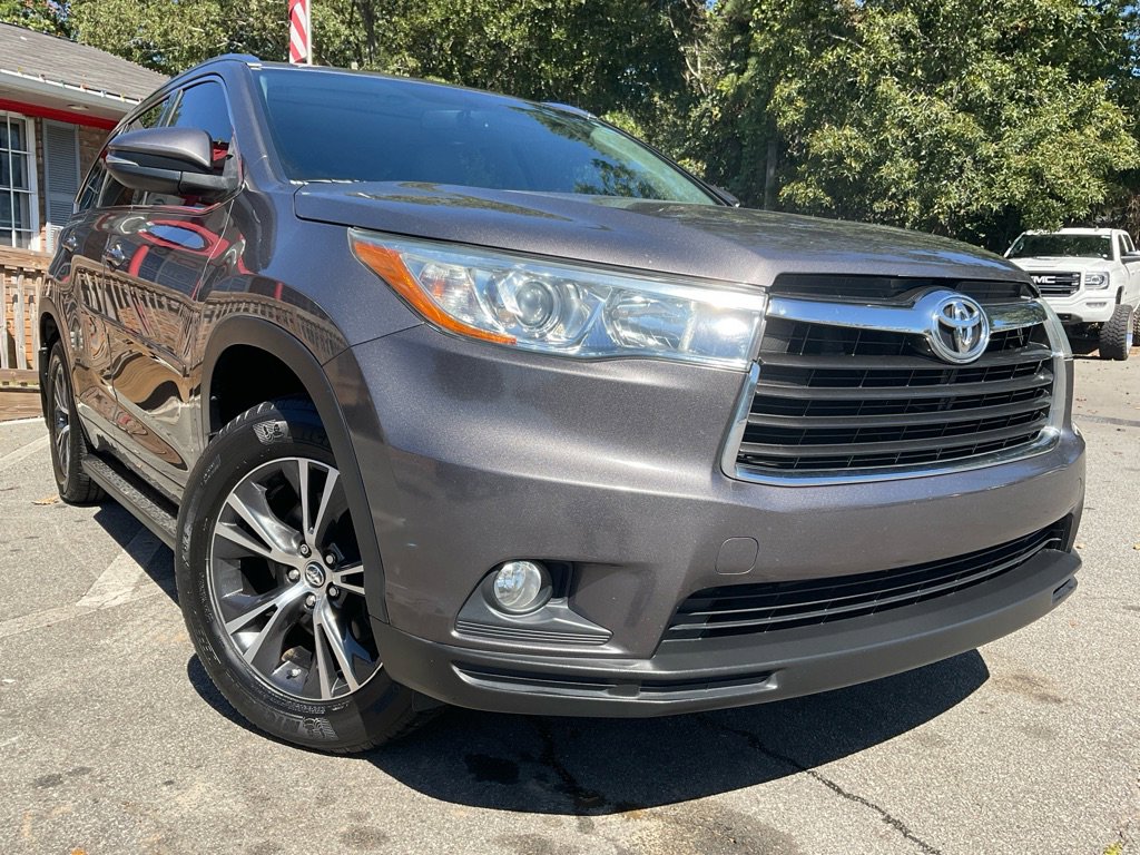2016 Toyota Highlander XLE photo 3