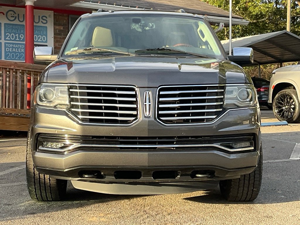 2015 Lincoln Navigator photo 2