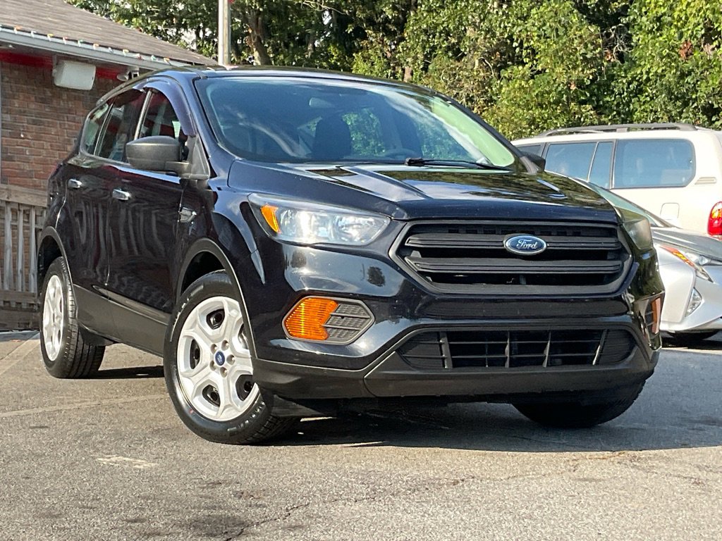 2019 Ford Escape S photo 3