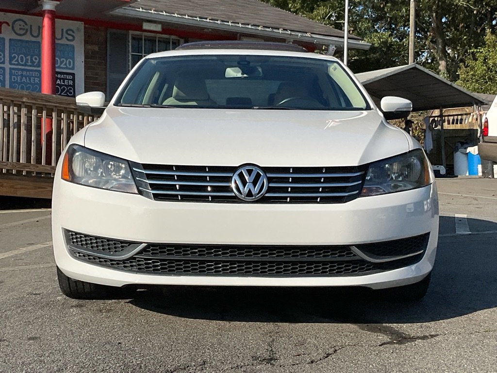 2015 Volkswagen Passat TDI SE photo 2