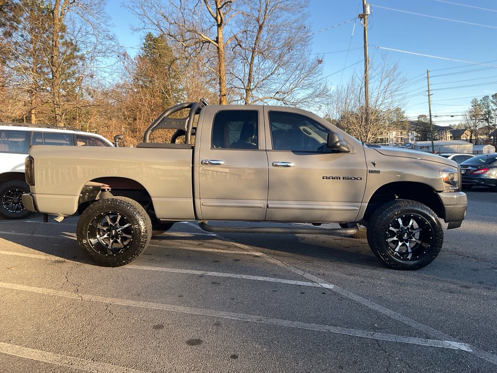 2007 Dodge Ram SLT photo 4