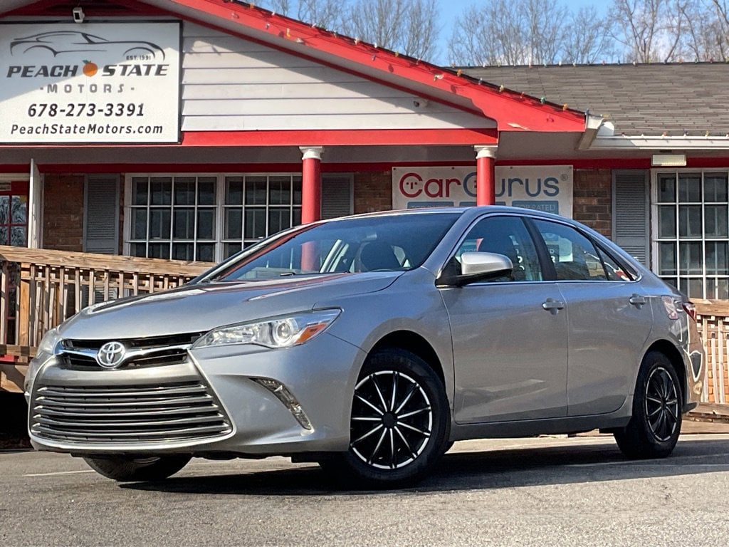 2017 Toyota Camry LE