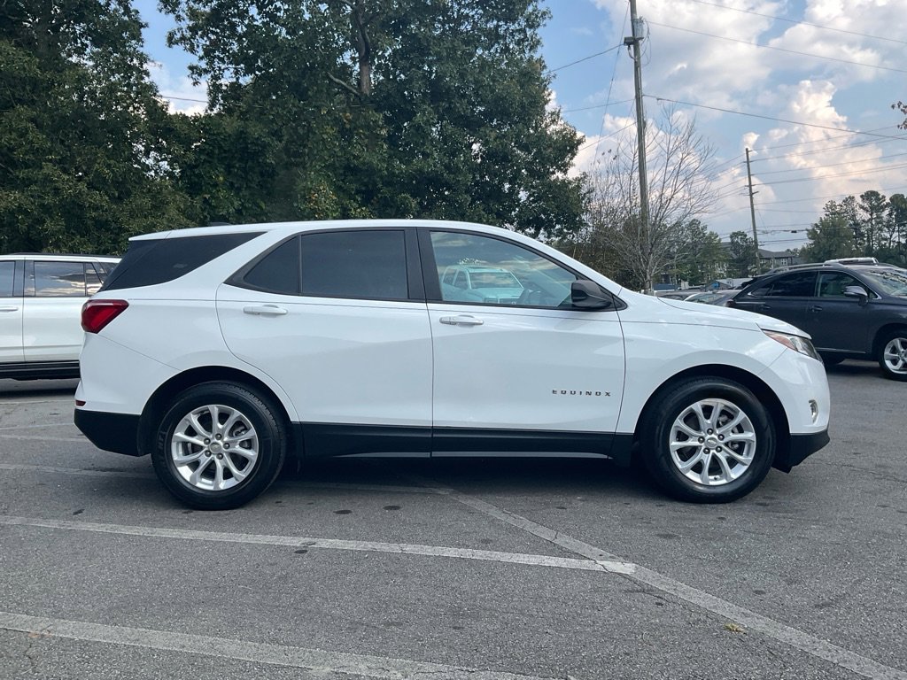 2020 Chevrolet Equinox LS photo 3