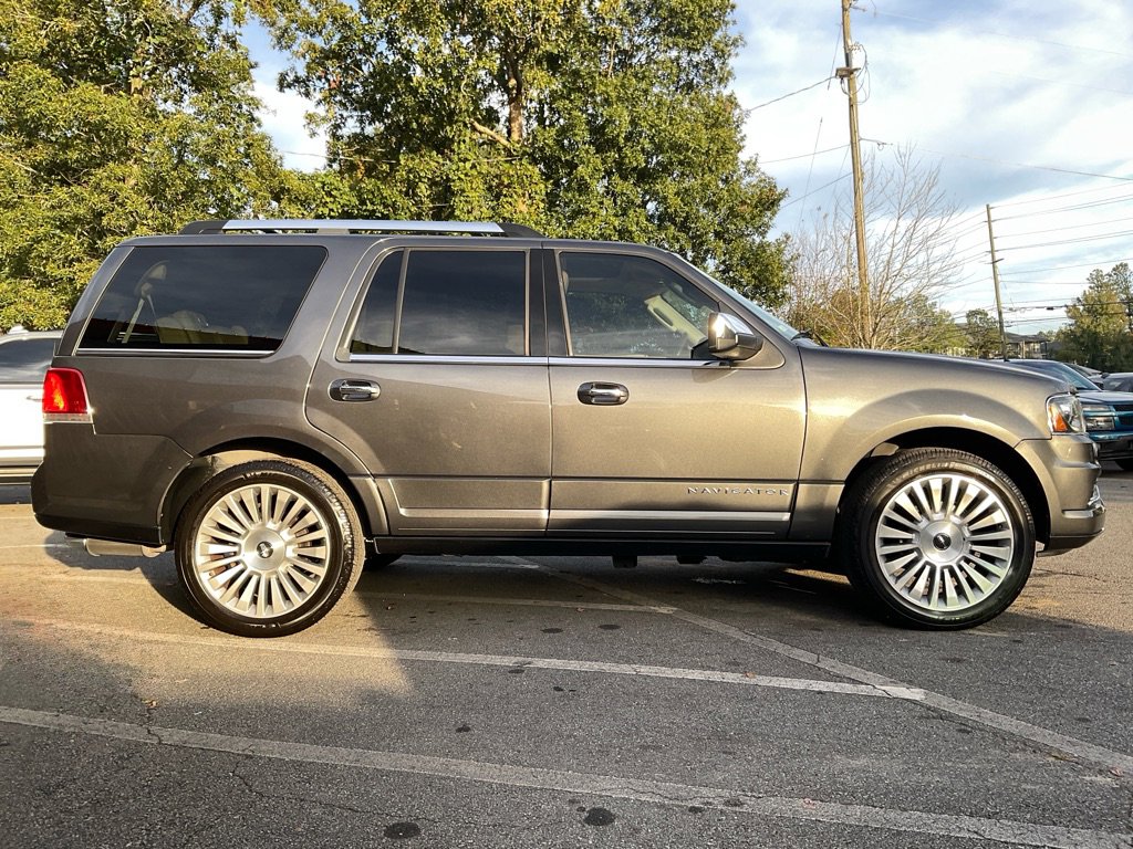 2015 Lincoln Navigator photo 4