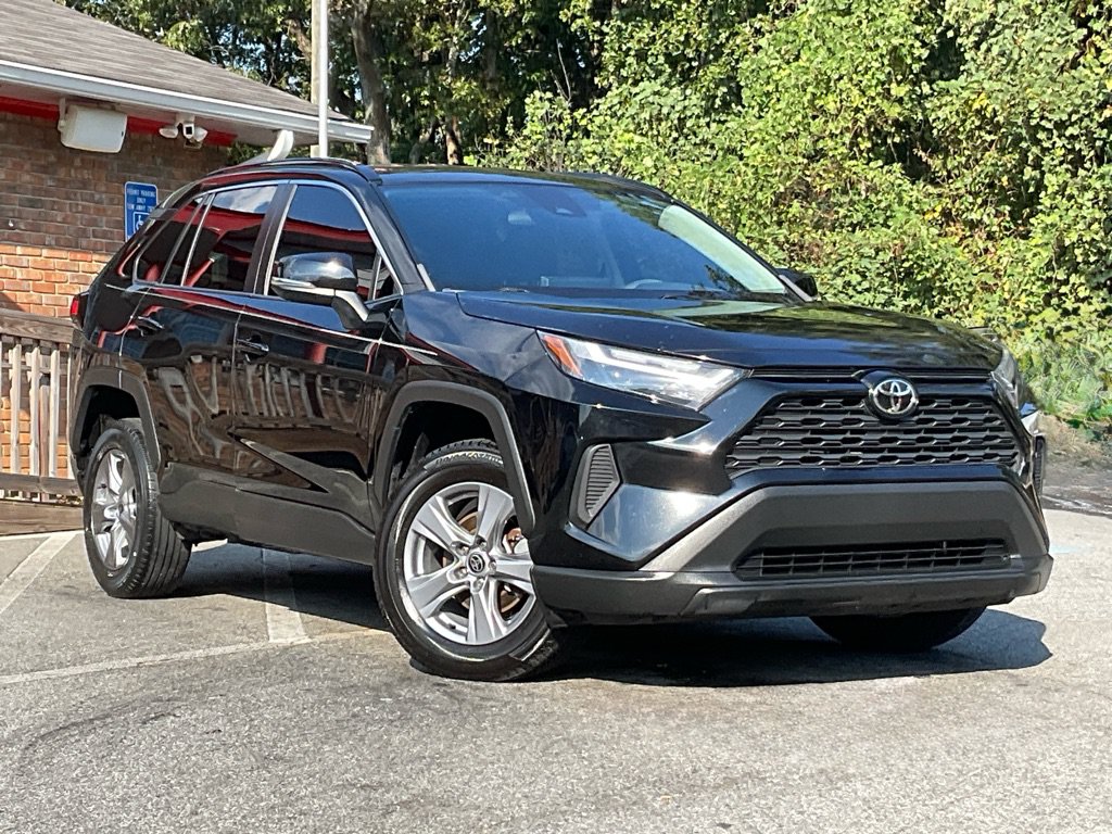 Used 2022 Toyota RAV4 XLE Sport Utility