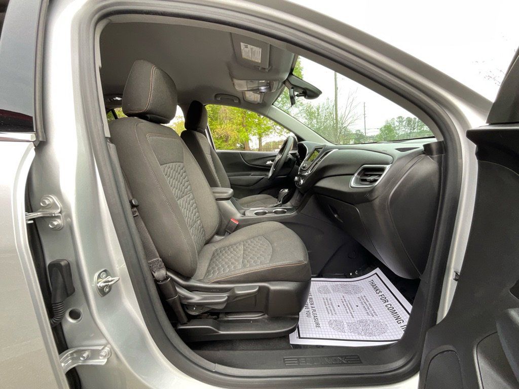 2020 Chevrolet Equinox LT - Photo 17