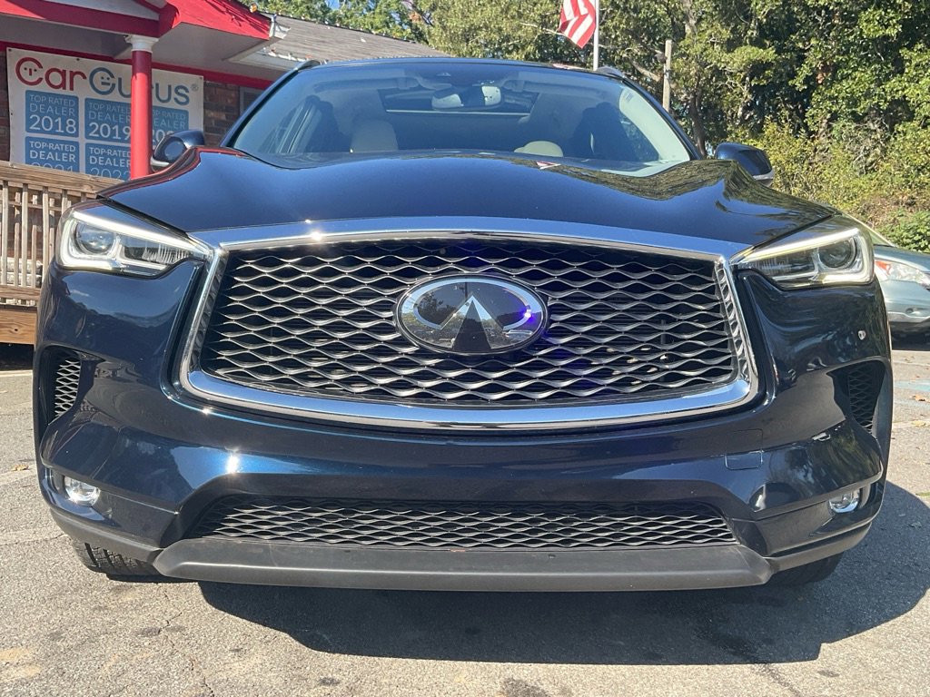 2019 Infiniti QX50 Luxe photo 2
