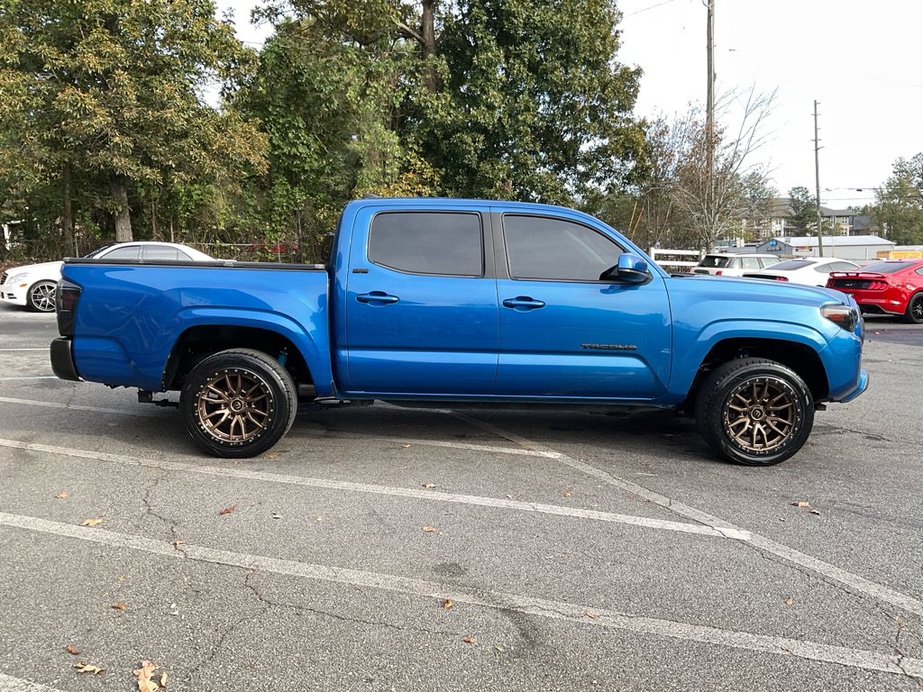 Used 2016 Toyota Tacoma BLACK Crew Cab Pickup