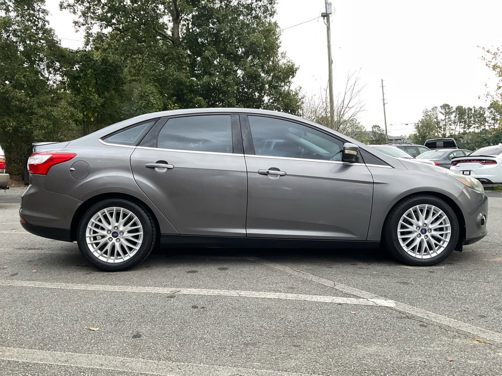 2014 Ford Focus Titanium photo 4