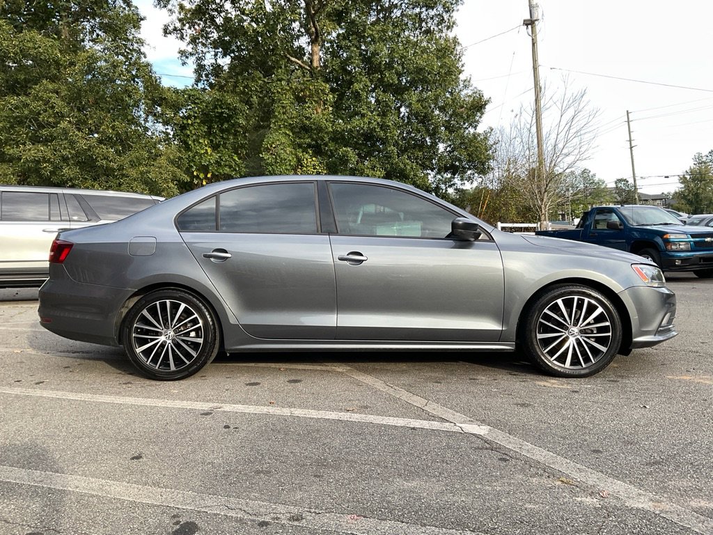 2016 Volkswagen Jetta 1.8T Sport photo 4