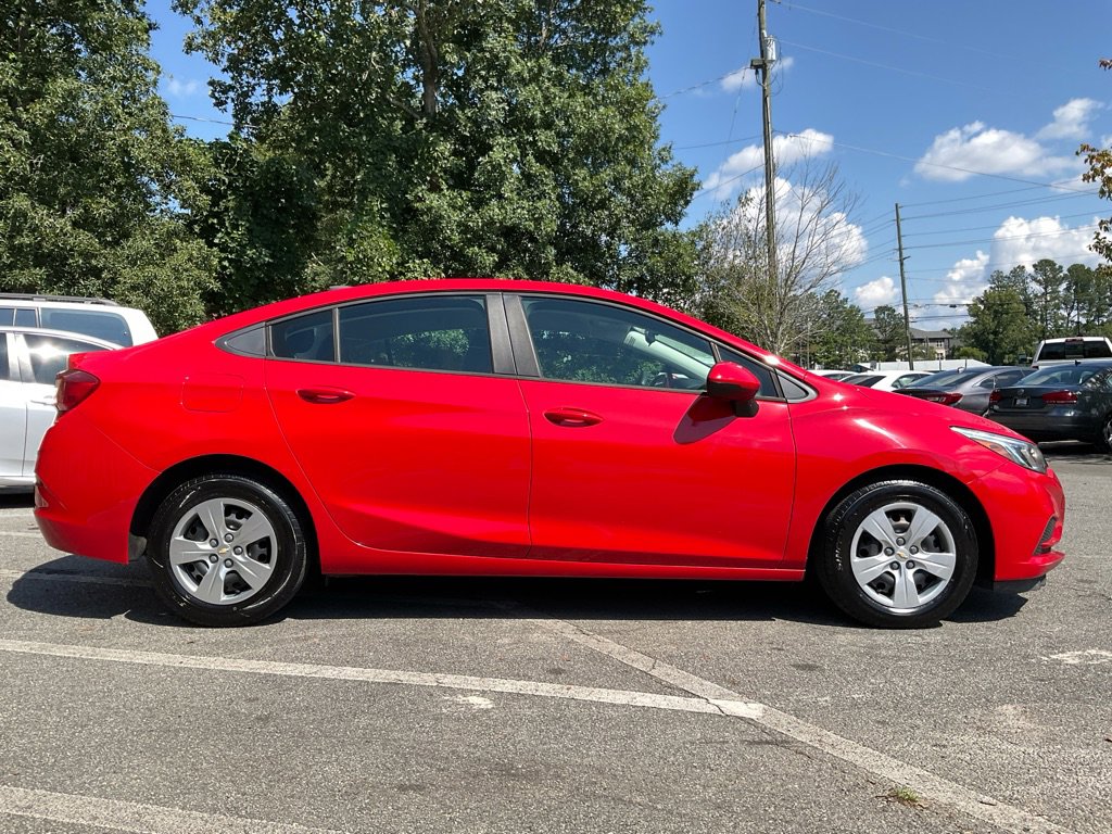 2018 Chevrolet Cruze LS photo 4