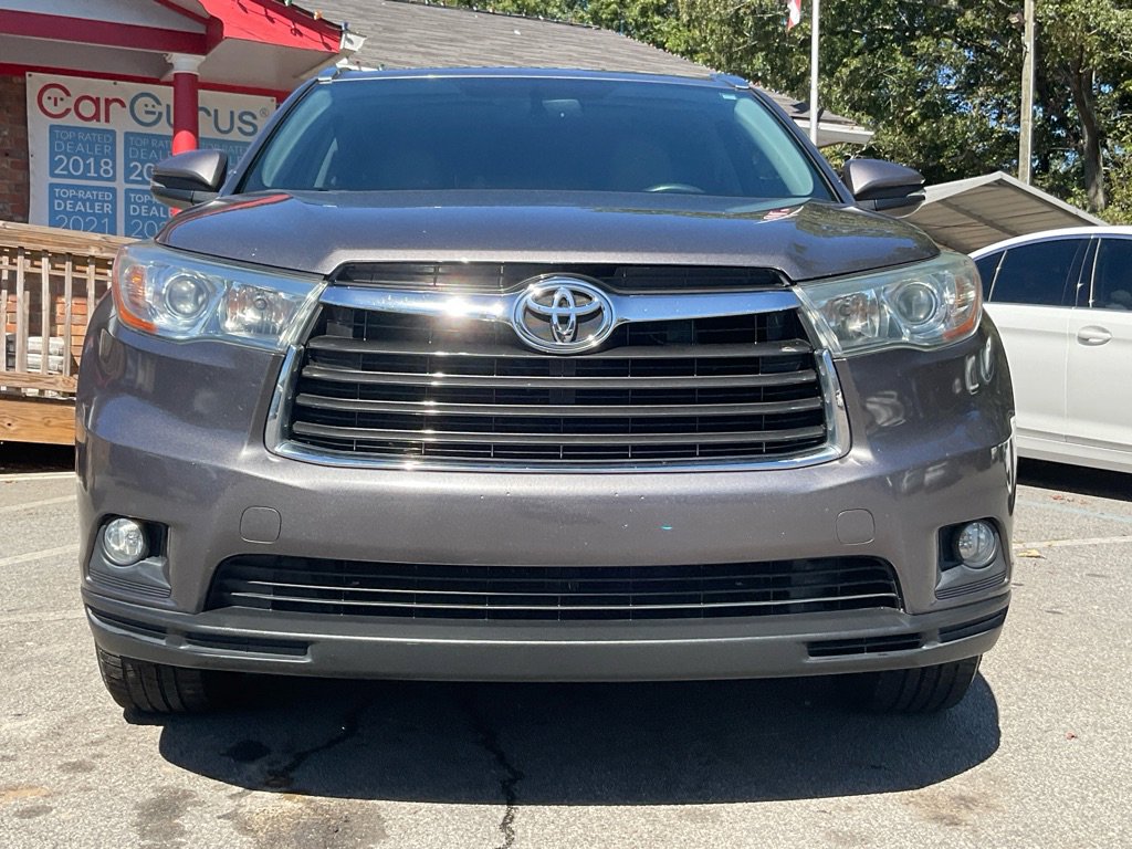 2016 Toyota Highlander XLE photo 2