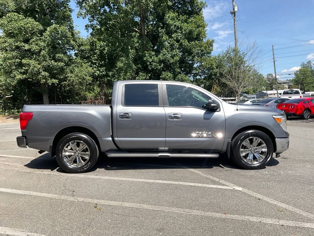 Used 2019 Nissan Titan SV 4x2 Crew Cab SV