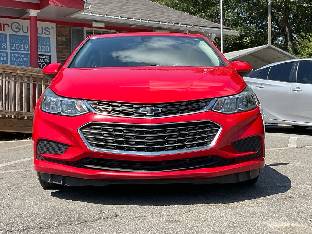 2018 Chevrolet Cruze LS photo 2
