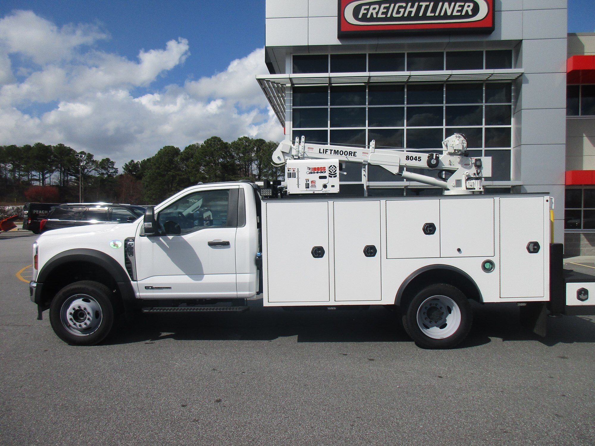 2025 Ford F-550 Super Duty Chassis Cab XL - Photo 6