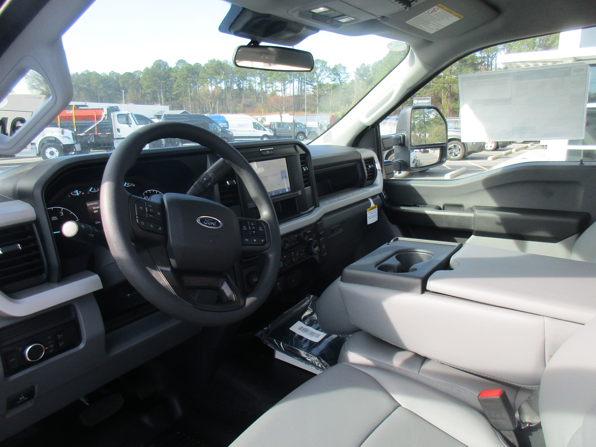 2026 Ford F-450 Super Duty Chassis Cab XL - Photo 9
